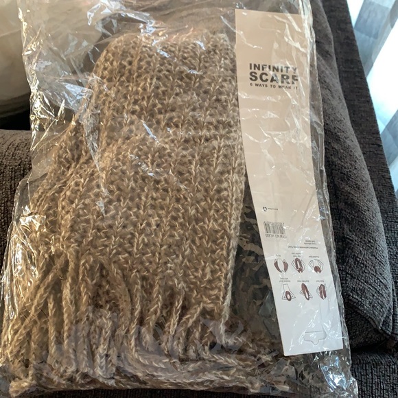 Infinity Scarf - Picture 6 of 6